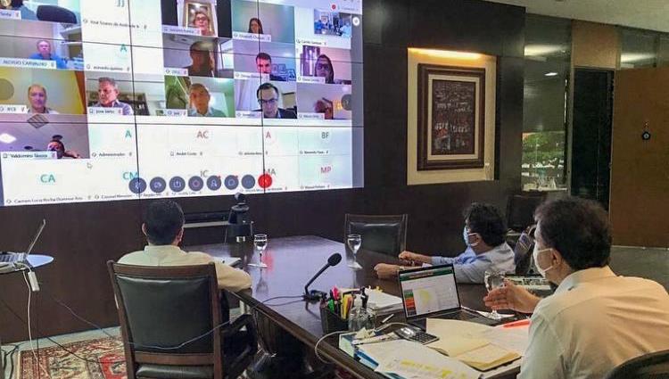 Heterogeneidade de contaminação da Covid pelo Ceará marca a apresentação sobre a evolução da doença ao Comitê