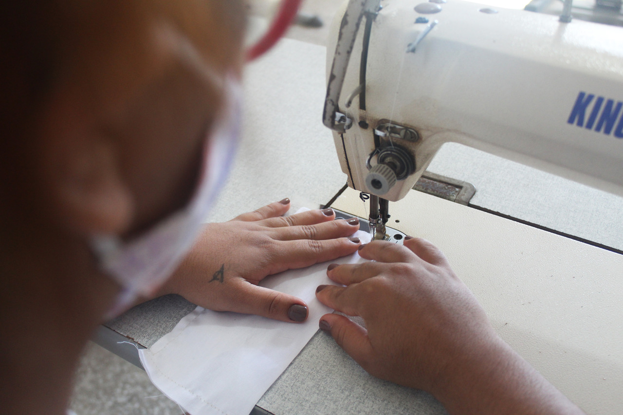 Após intermédio da Defensoria, adolescentes do Sistema Socioeducativo iniciam confecção de máscaras