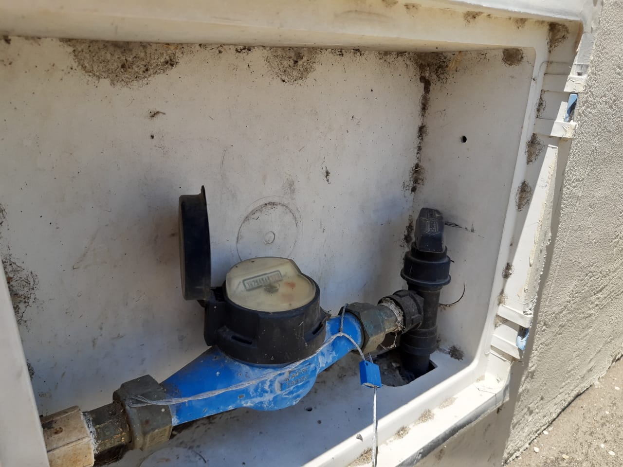 Moradores de residencial procuram a Defensoria para individualização de hidrômetros