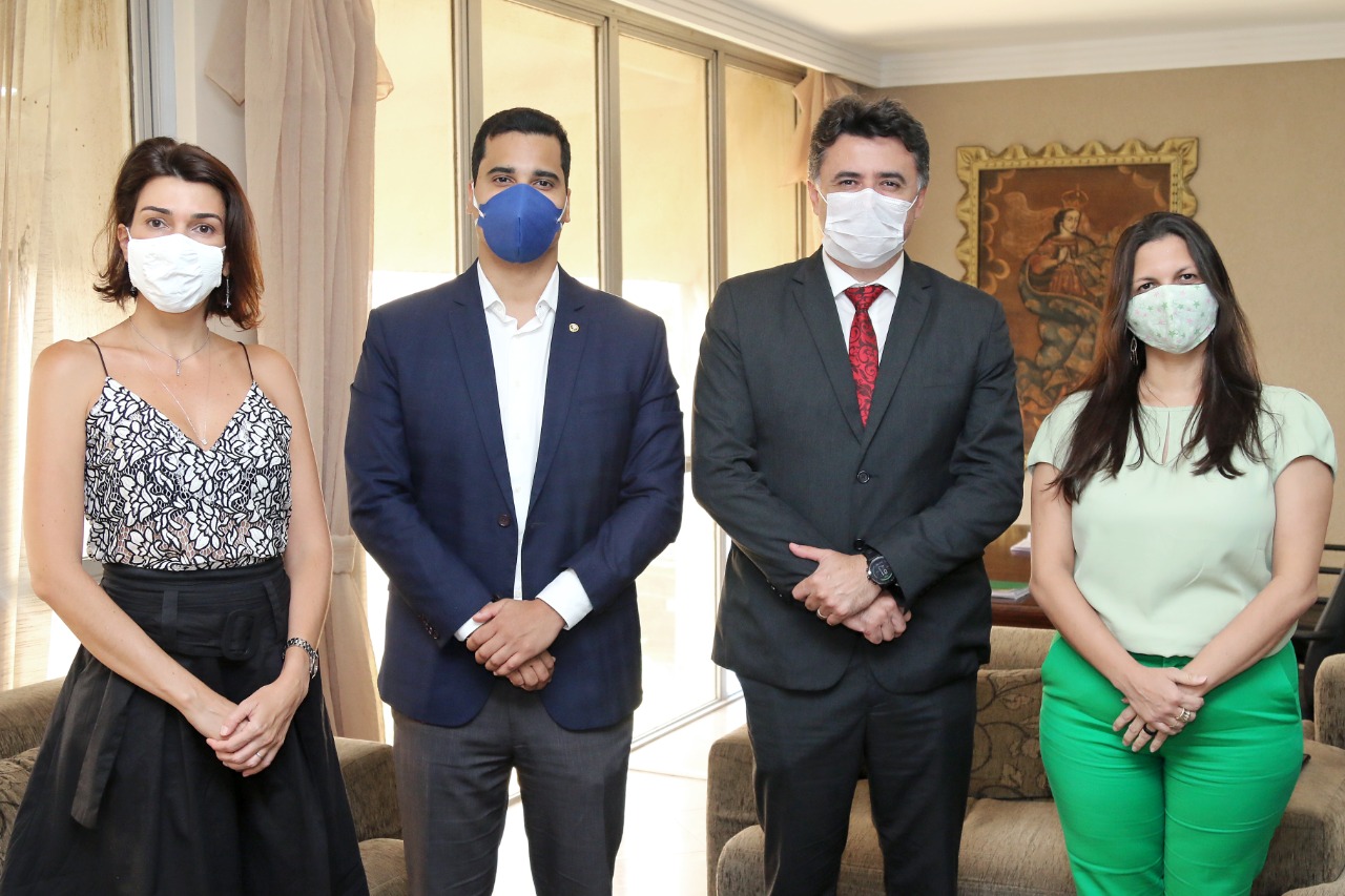 Defensoria e Ministério Público discutem atribuições e receitas das instituições