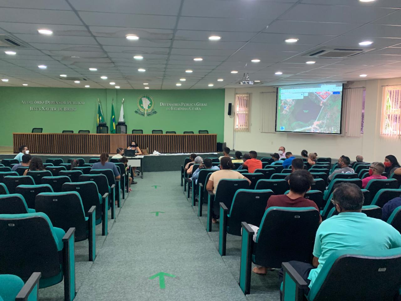 Defensoria discute habitação e moradia com a comunidade Lagoa da Viúva