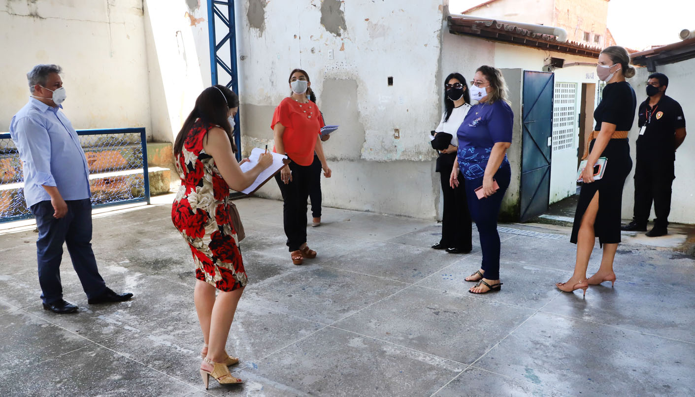 MPCE, MPT e Defensoria Pública verificam estrutura de escolas municipais de Fortaleza para retorno das aulas presenciais