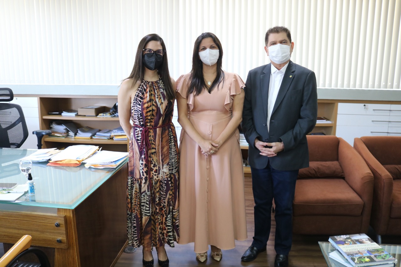 Defensora geral reúne-se com secretário de Planejamento para discutir ações e projetos