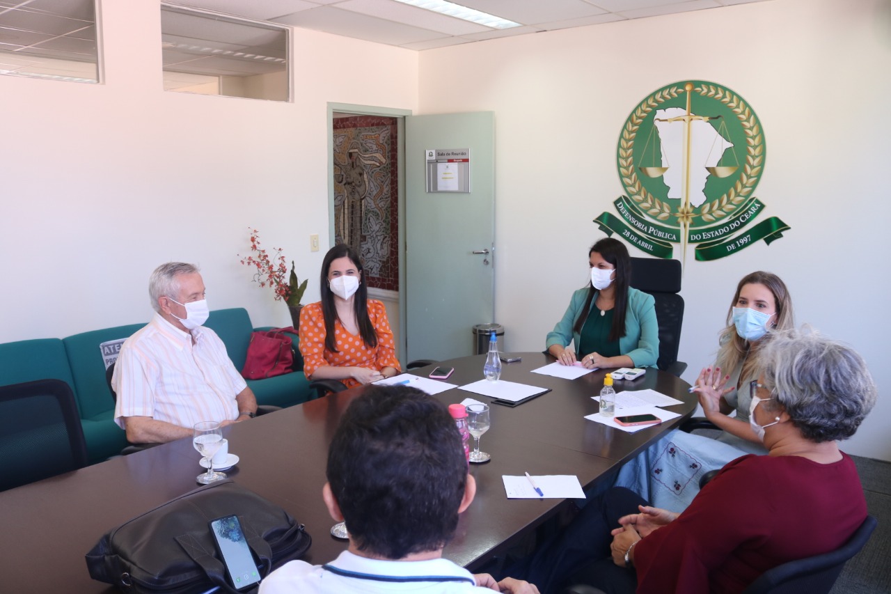 Defensoria reúne-se com padres e reafirma a atuação da instituição na proteção dos direitos humanos dos religiosos