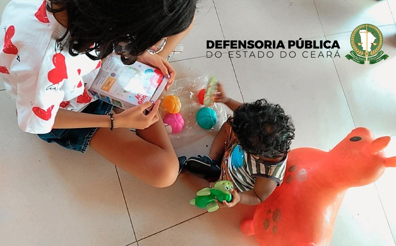 Crianças e adolescentes recebem presentes da campanha “Natal Solidário Para os Abrigos”