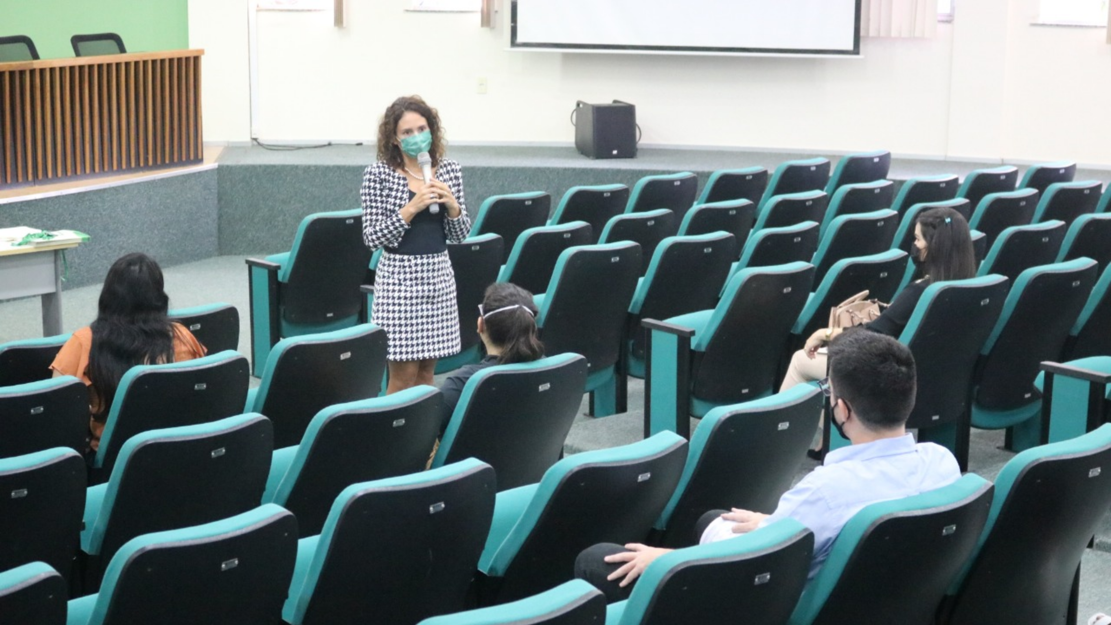 Estagiários de pós-graduação começam a tomar posse para reforço da atuação da Defensoria