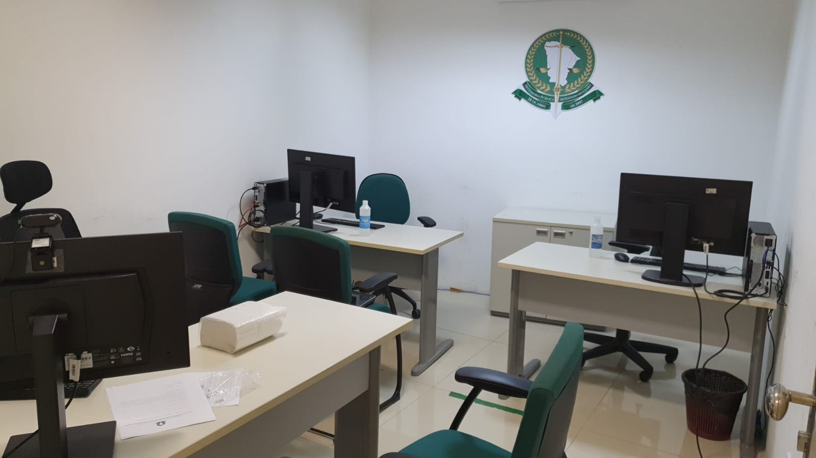 Sede da Defensoria Pública em Maracanaú passa por melhorias em infraestrutura de TI