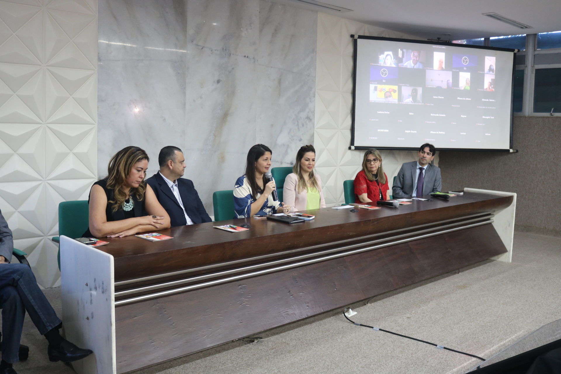 Com apresentação de cartilha e sistema de informações, Defensoria e SPS visam reduzir número de pessoas sem registro civil no Estado