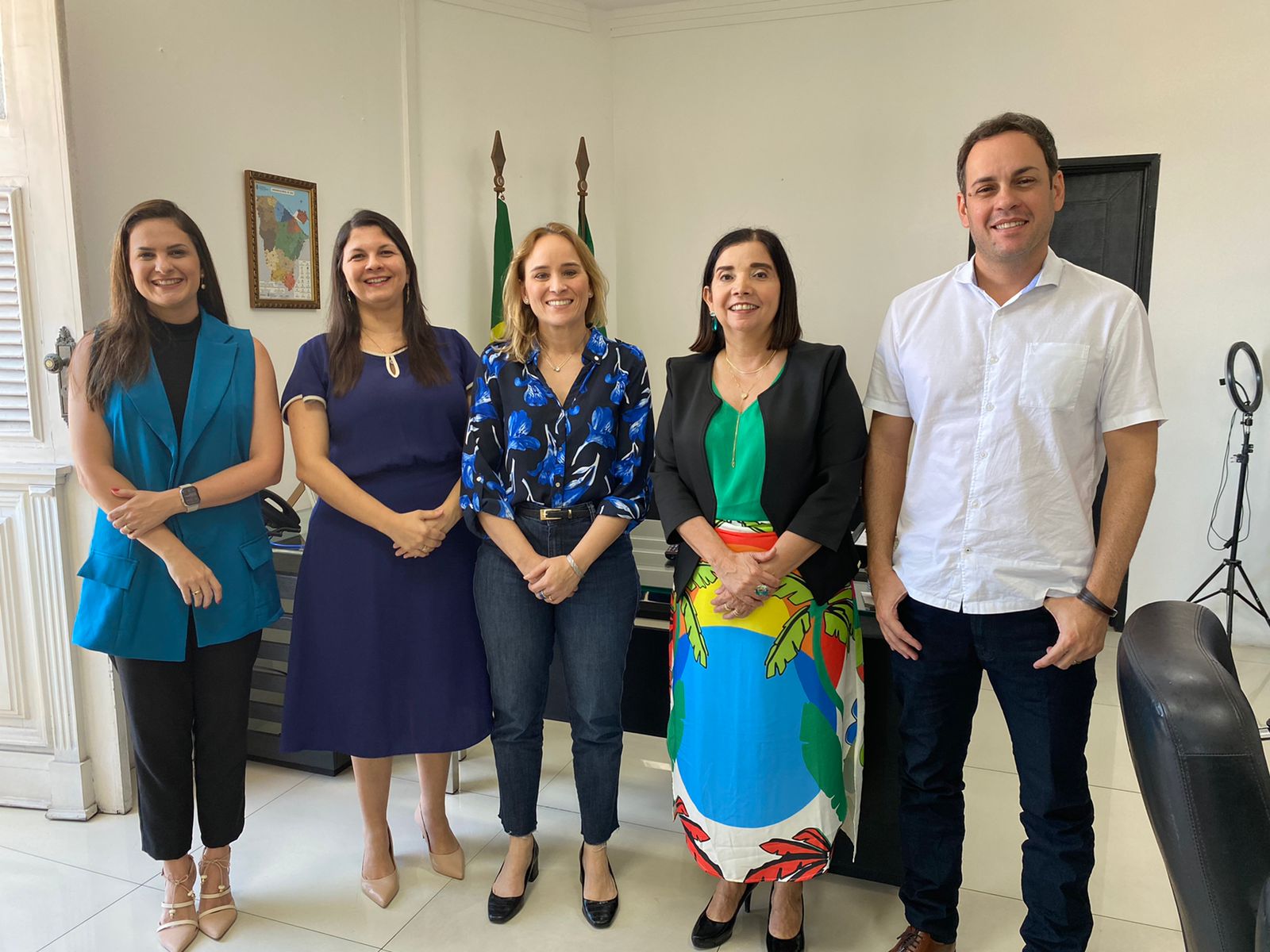 Defensora geral é recebida pela secretária da Sefaz