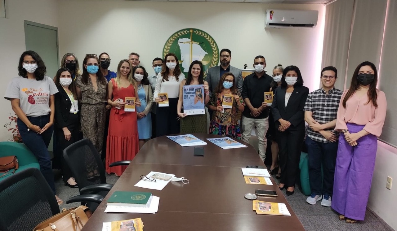 Lançada oficialmente campanha para discutir compartilhamento de nudes; escolas são público-alvo