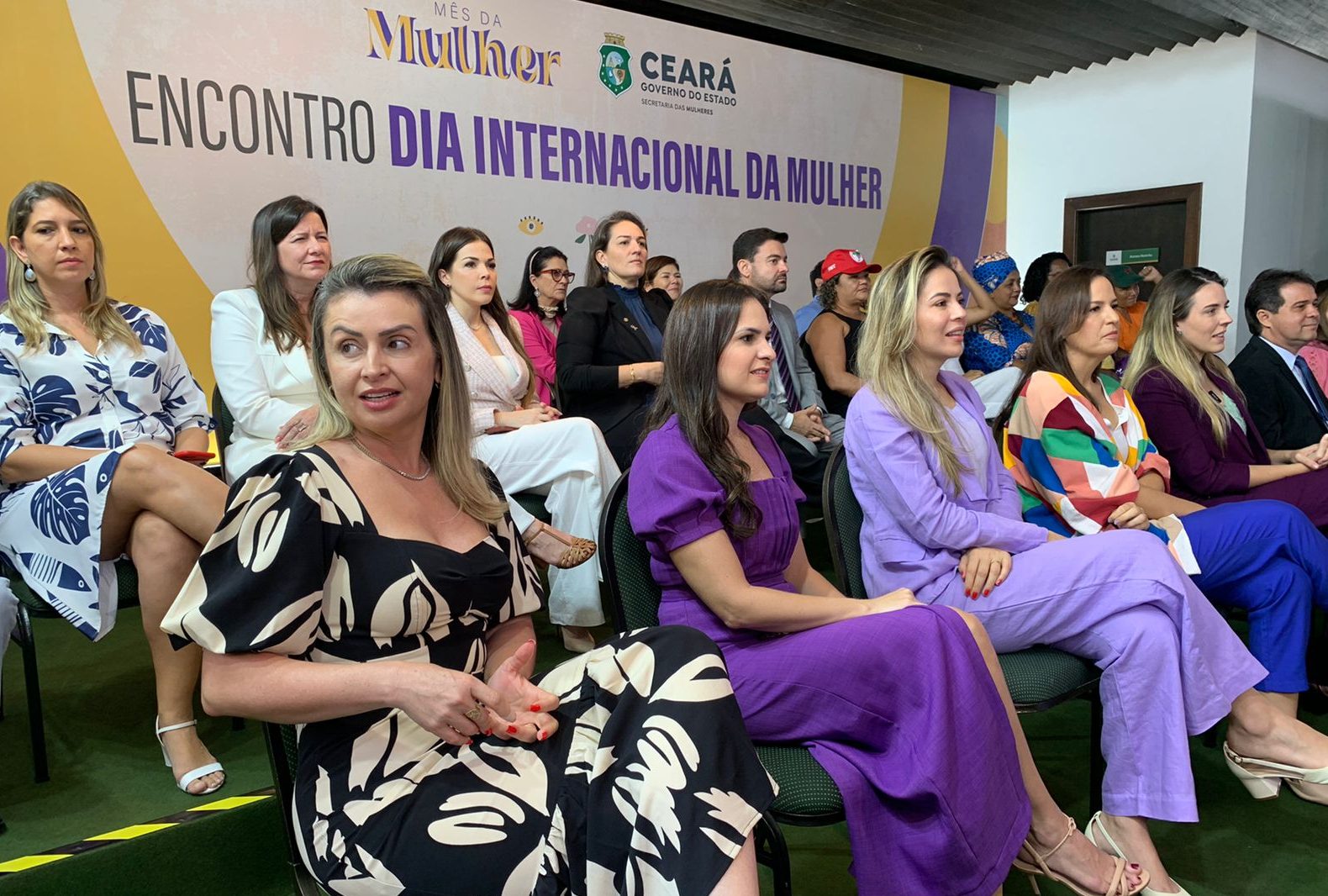 Defensoria participa de Encontro do Dia Internacional da Mulher no Palácio da Abolição