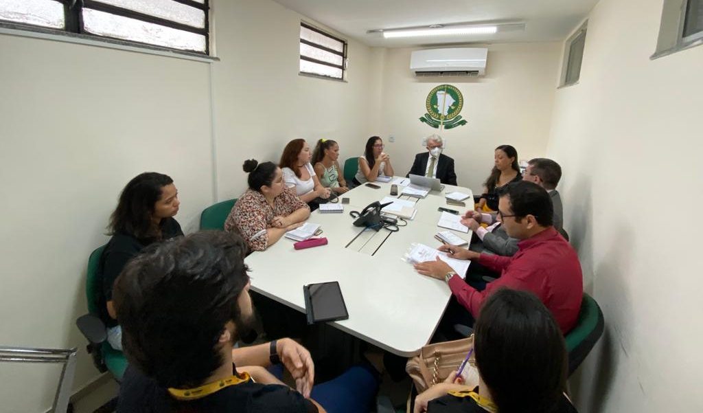 Defensoria realiza reunião para solução da comunidade Raízes da Praia, que há anos luta por moradia digna