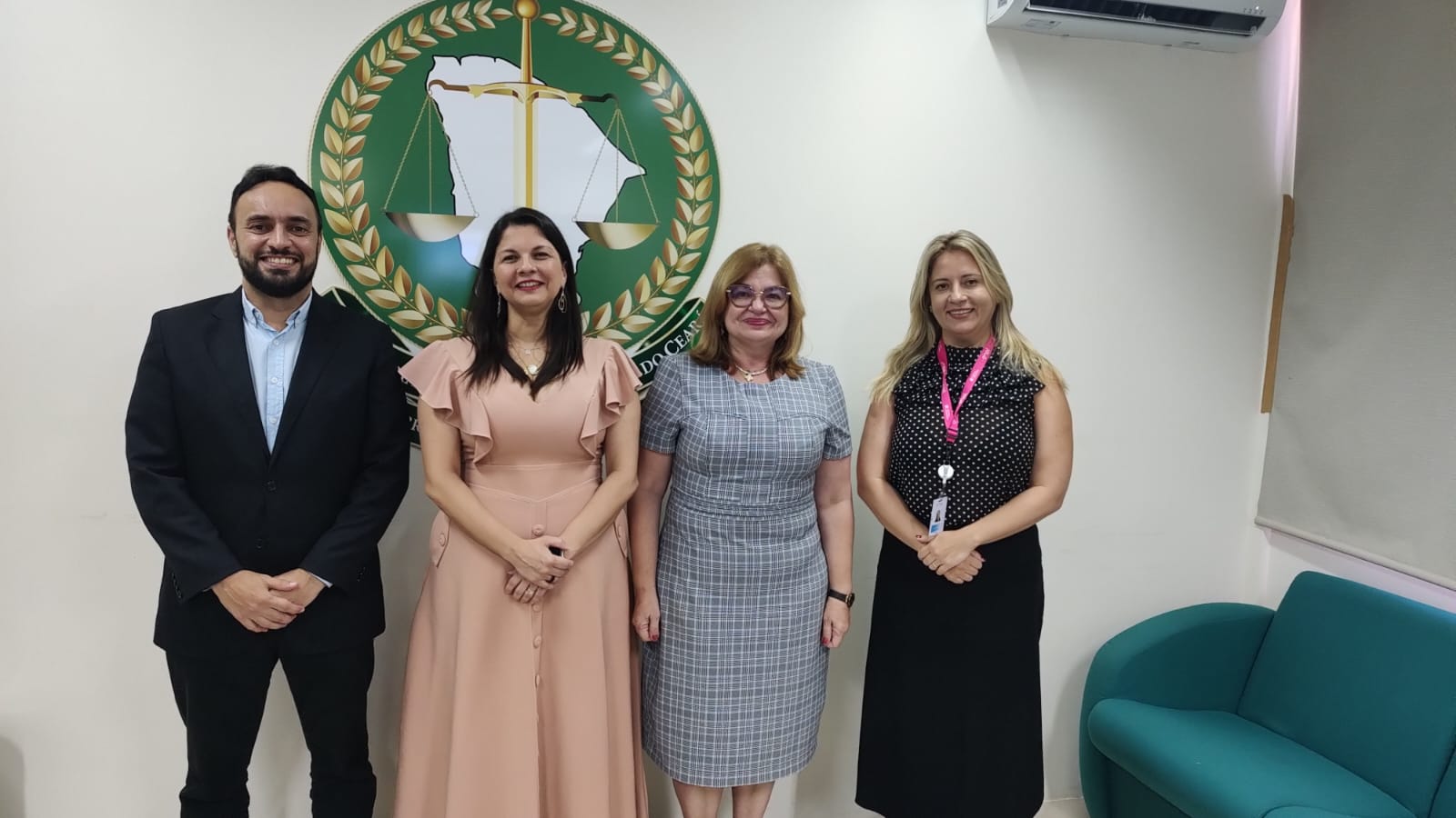 Melhorias estruturais e projetos sociais são o foco de reunião entre Defensoria e Enel