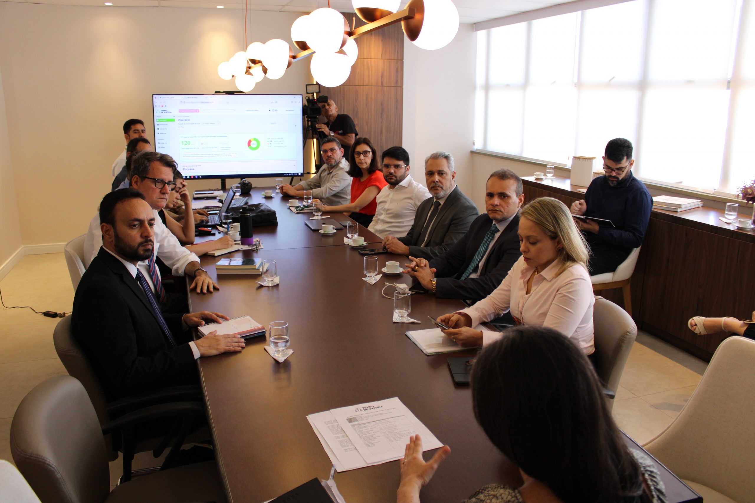 Defensoria participa de reunião do programa Tempo de Justiça e alinha fluxos com Judiciário e Ministério Público