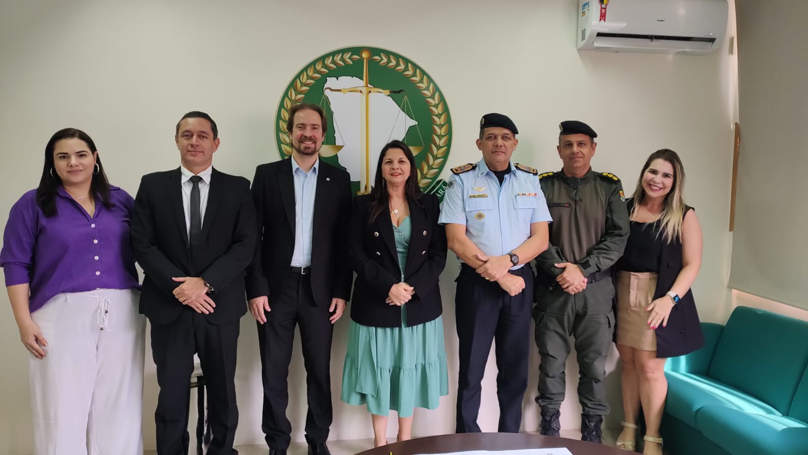 Defensoria Pública do Ceará e Polícia Militar firmam compromisso para construir uma sala de acolhimento na Decap