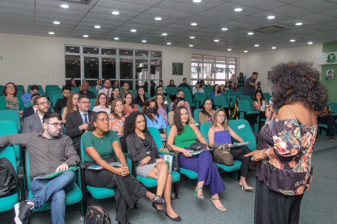 Painéis, palestras e vivências marcam o curso de formação para defensores públicos do Ceará 