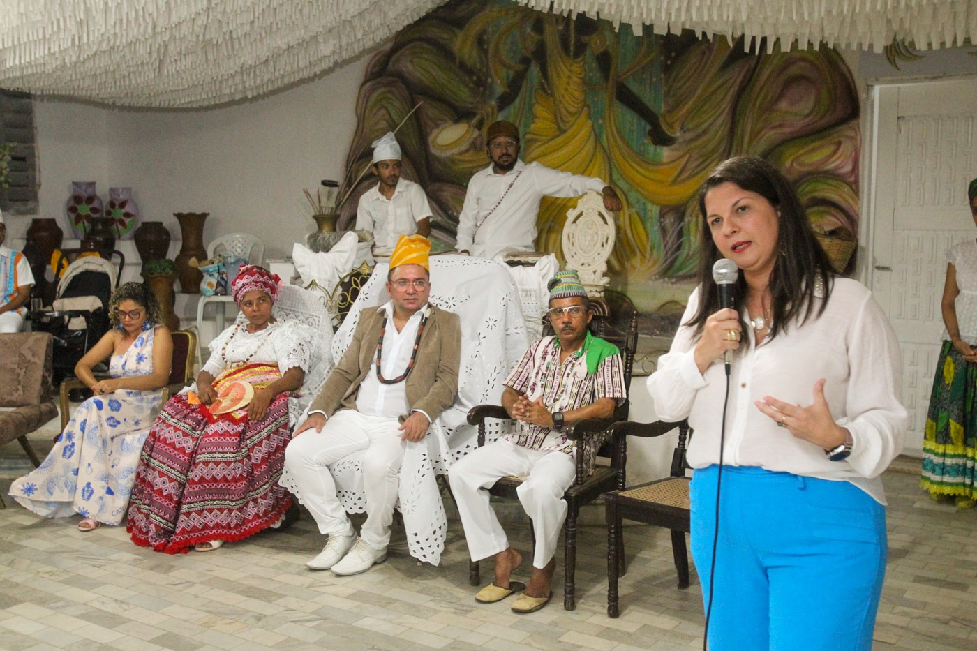Emoção e ancestralidade marcam a posse popular de novos defensores e defensoras do Ceará no terreio Ilé Ibá