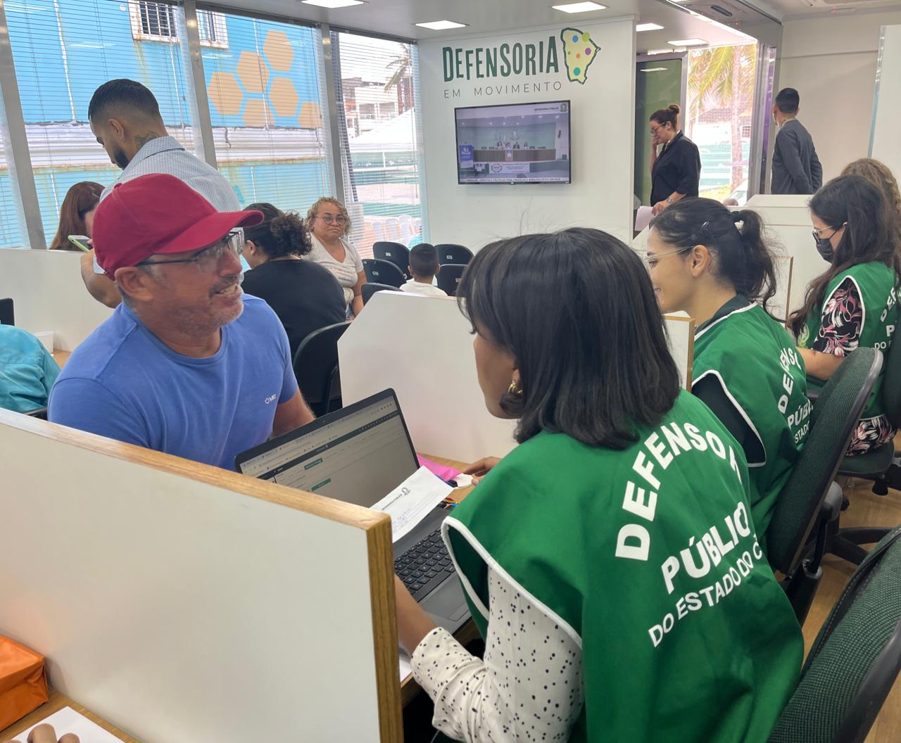 Novos defensores fazem sua primeira atuação nas comunidades e conhecem a Defensoria em Movimento