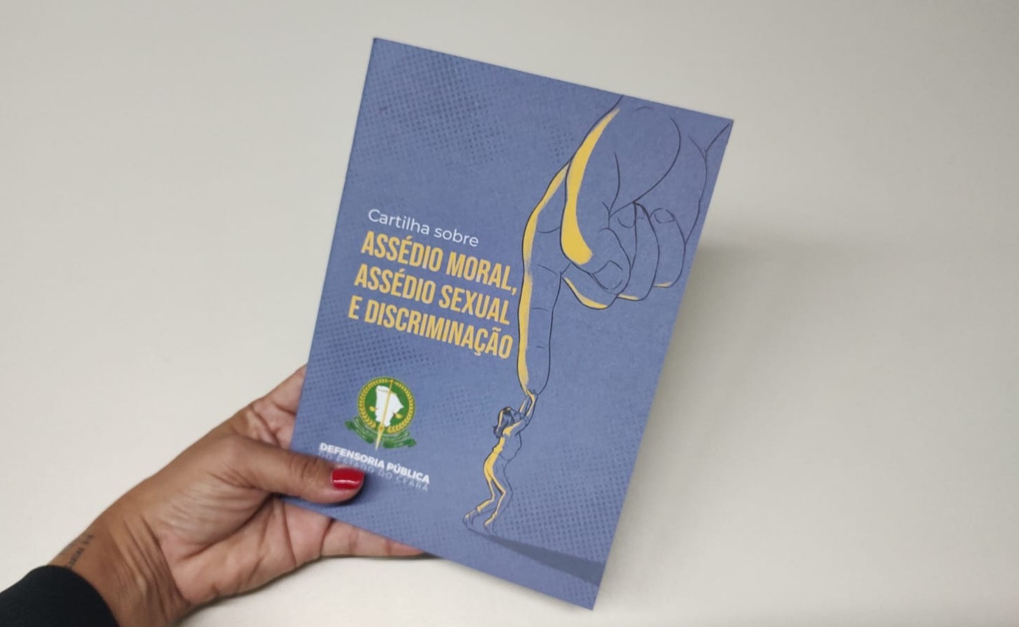 Defensoria Pública lança cartilha contra assédio e discriminação no ambiente de trabalho