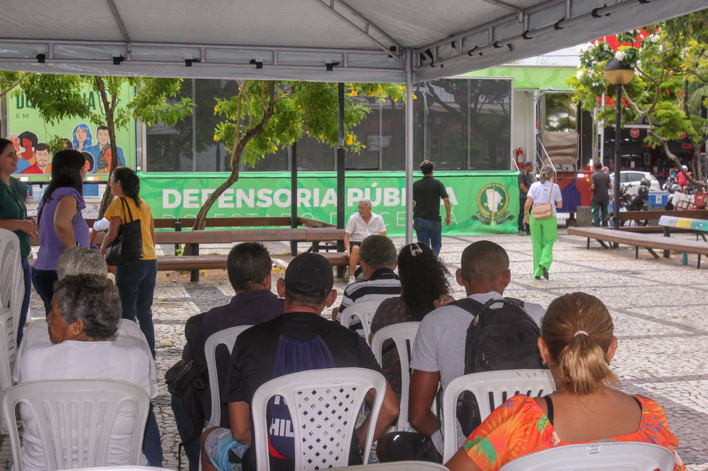 Defensores públicos atendem na Praça do Ferreira nesta sexta (23)