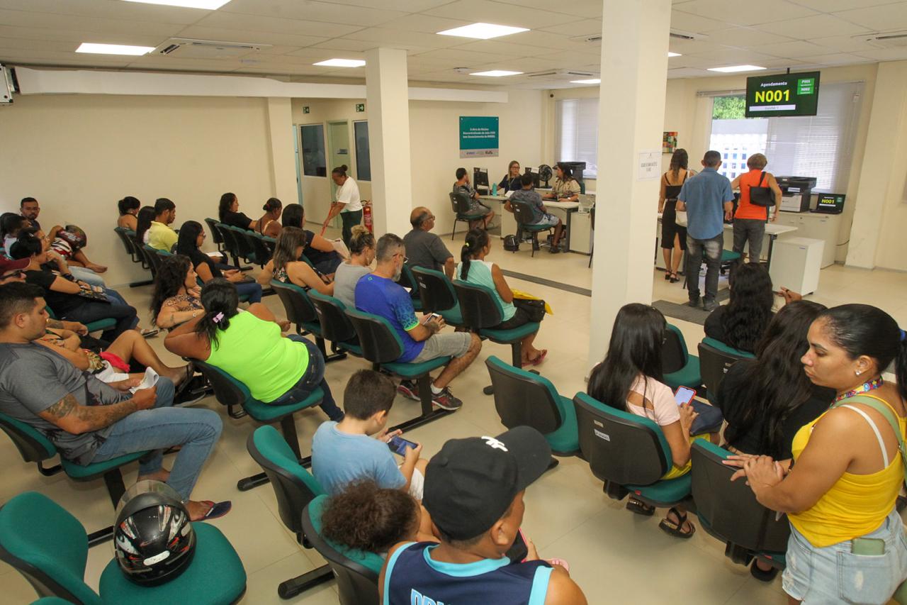 Defensoria realiza mutirão de atendimento para atender 180 assistidos em Fortaleza e Maracanaú com 18 defensores públicos
